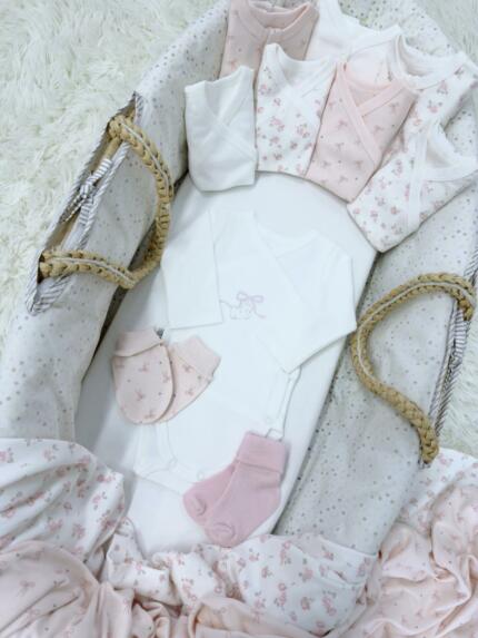 Комплект для новорожденного 30в1 «Бантики и розочки»