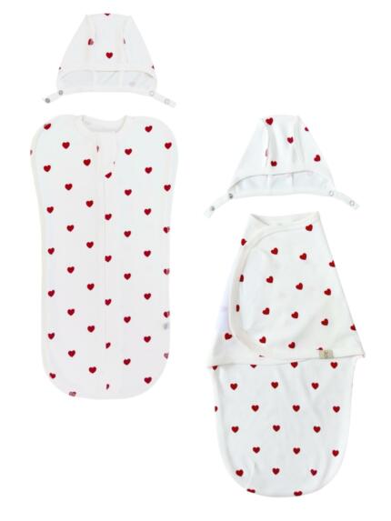 Комплект коконов для сна с чепчиком «Красные сердечки»